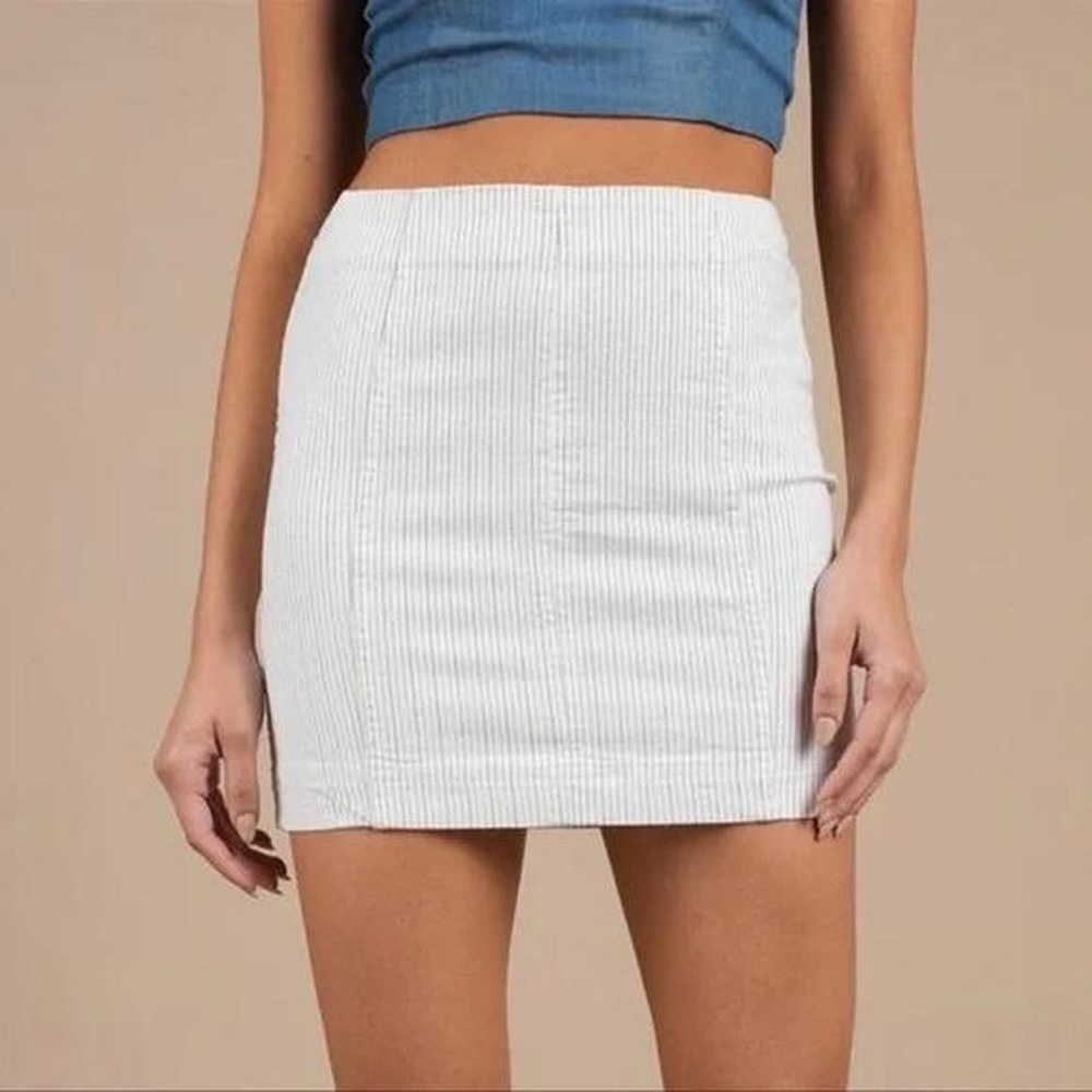 Free People Boho Minimalist White Pinstripe Mini Skirt Sz 12 Office Siren